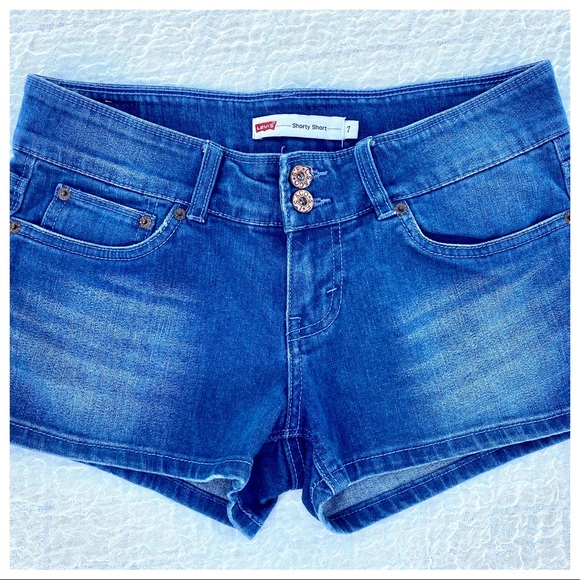 Jr 7 Waist 30” LEVIS ‘Shorty Short’ Jean Cutoff Hem Shorts - Picture 7 of 16